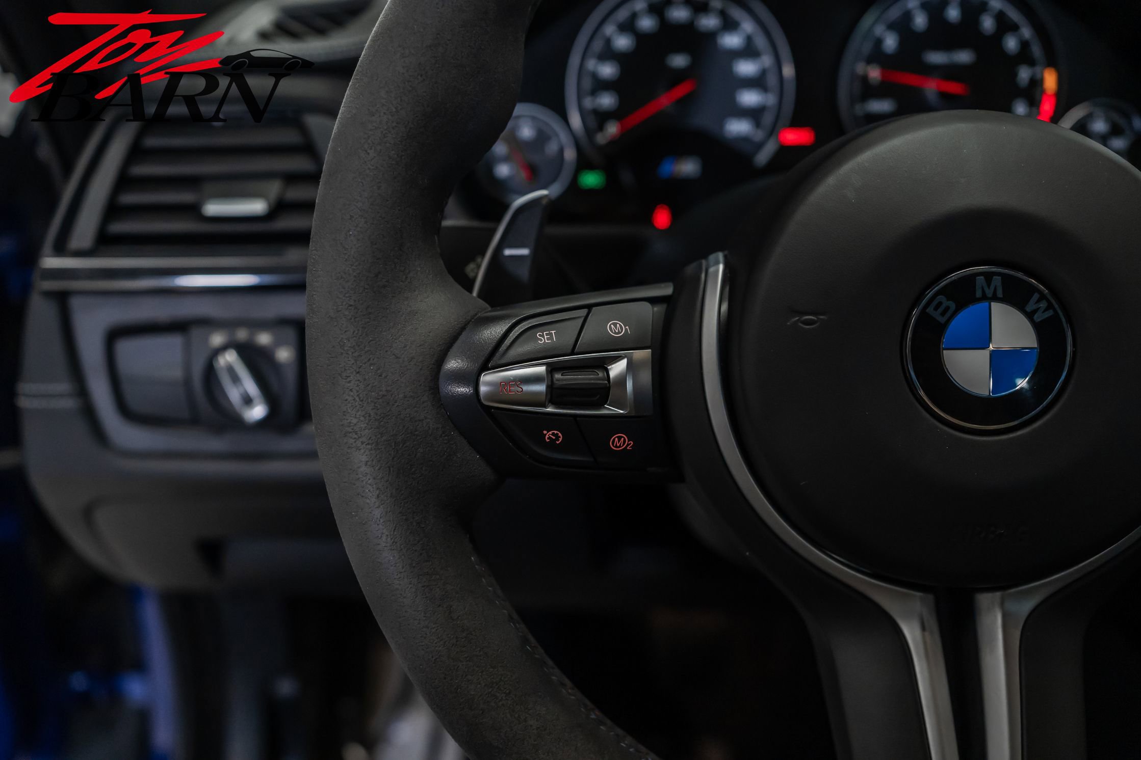 Used 2019 BMW M4 CS w/ Executive Package image 35