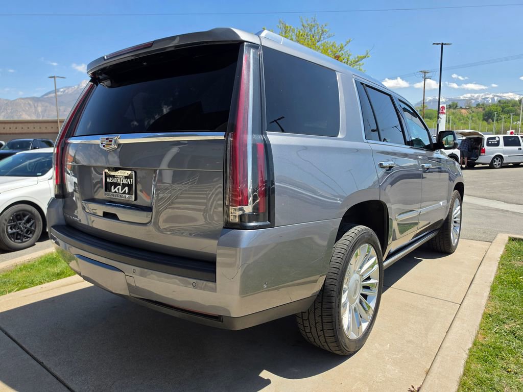Used 2019 Cadillac Escalade Platinum AWD/4WD image 5