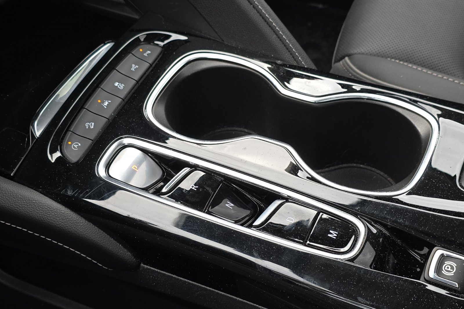 Used 2022 Buick Envision Avenir w/ Technology Package II image 22