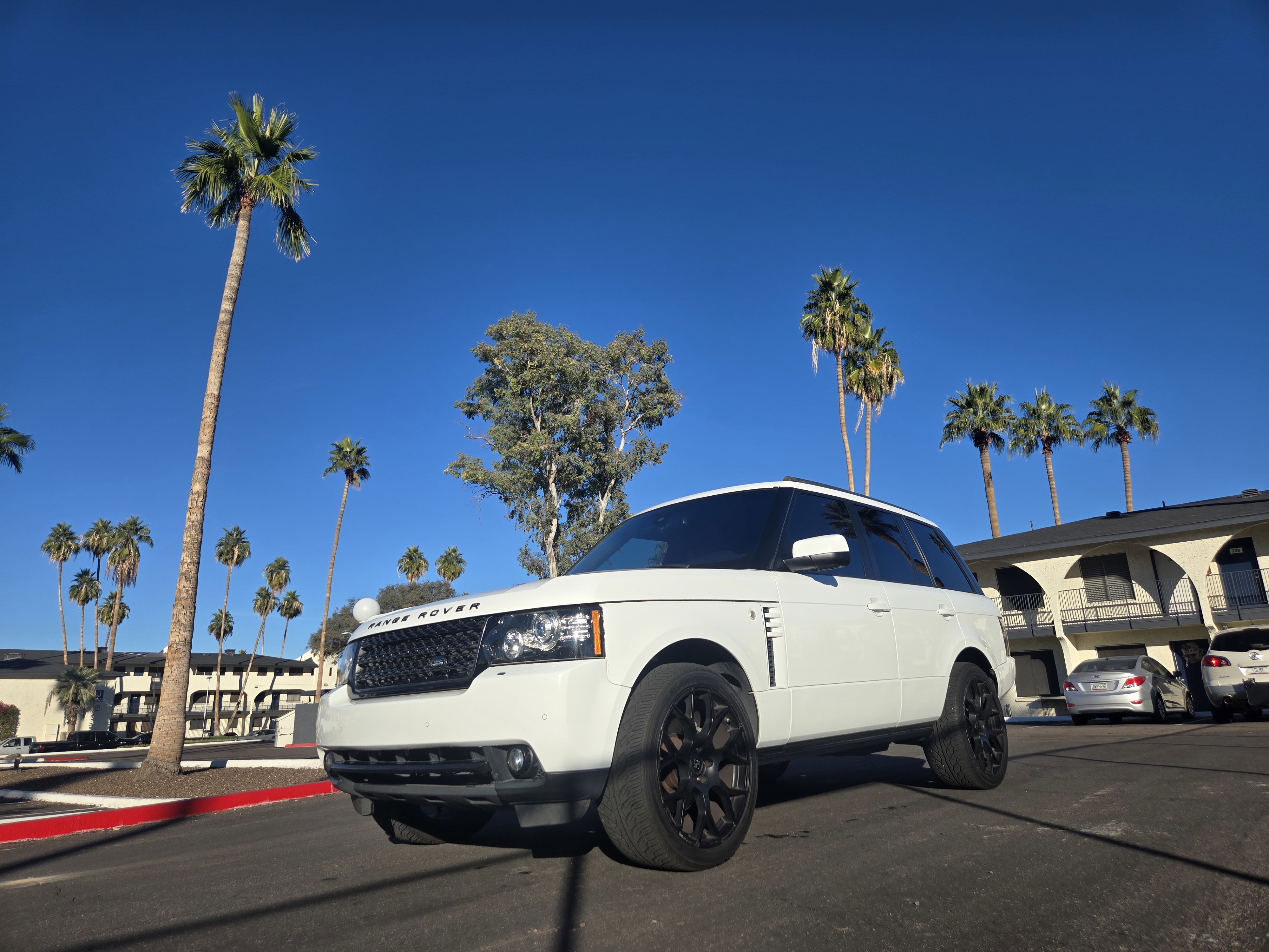 Used 2012 Land Rover Range Rover HSE LUX