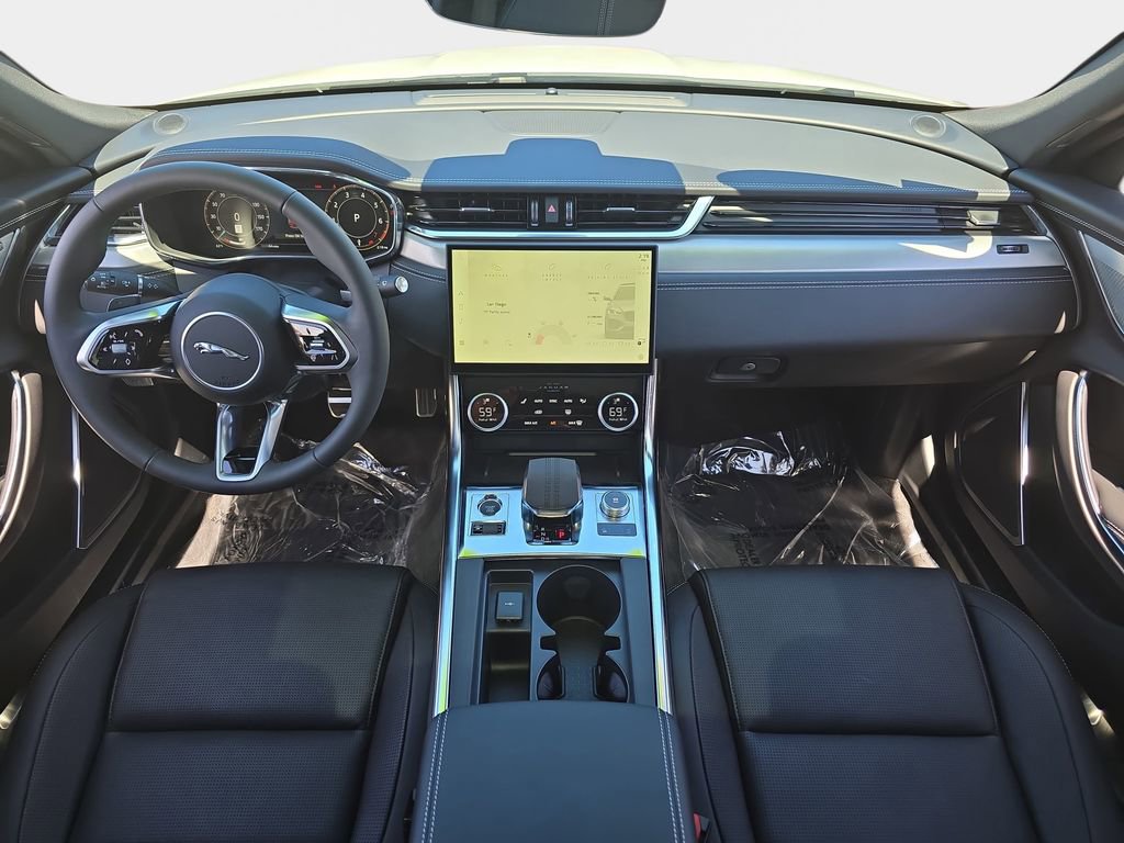 Certified 2024 Jaguar XF R-Dynamic SE AWD/4WD image 9