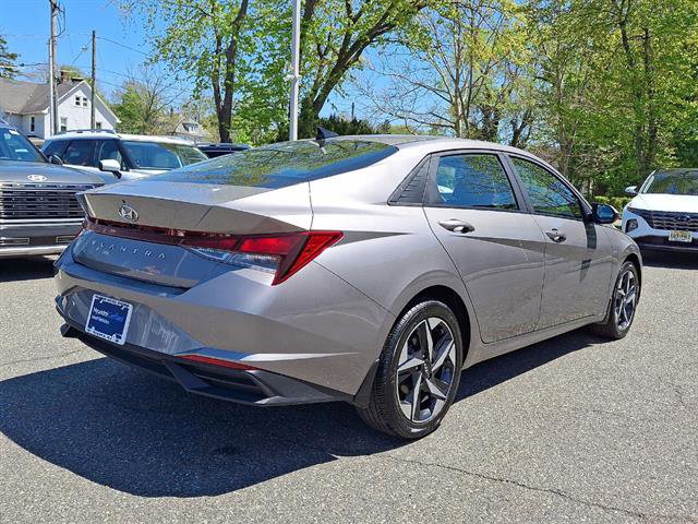 Certified 2023 Hyundai Elantra SEL w/ Convenience Package FWD image 25