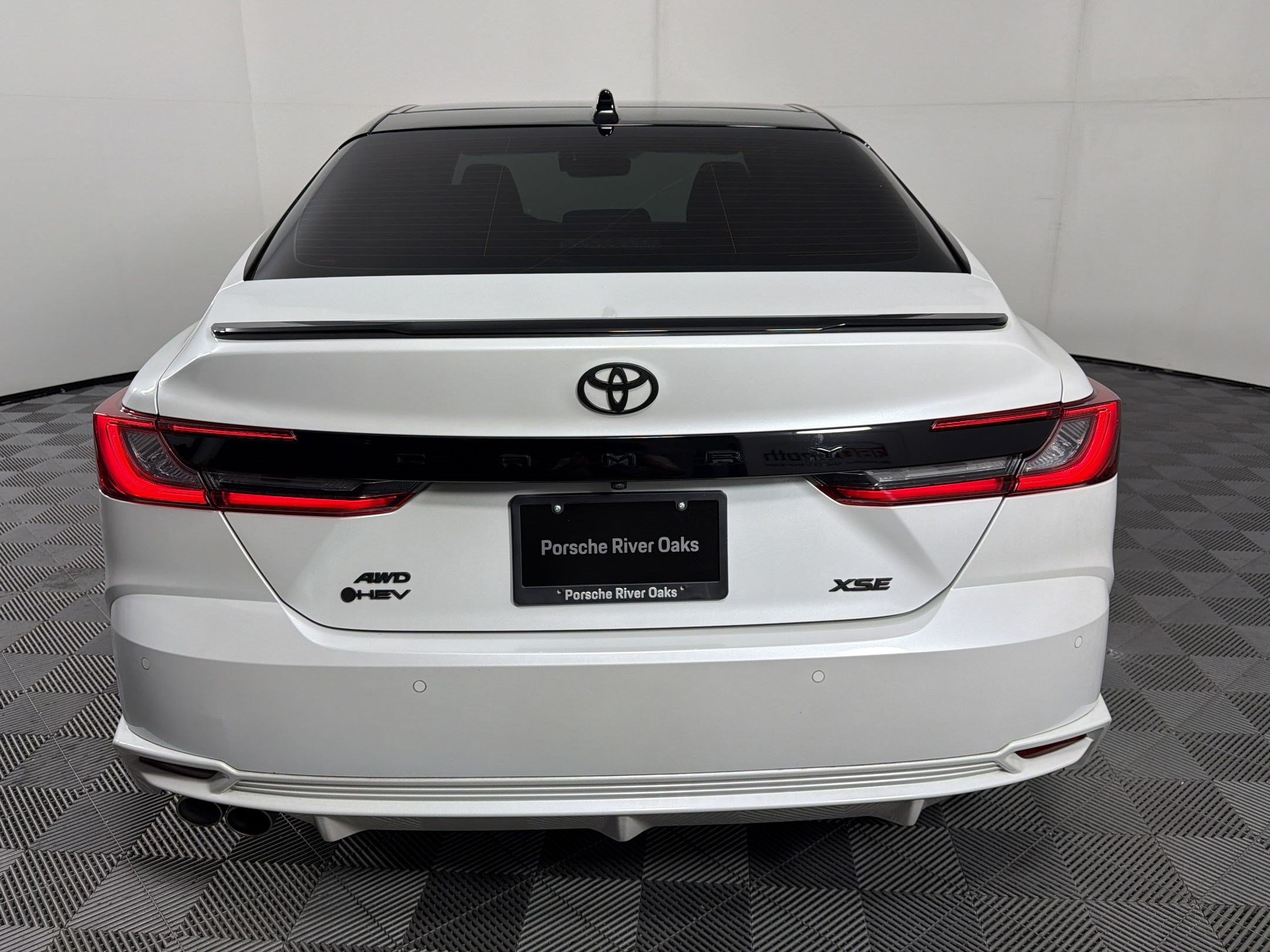 Used 2025 Toyota Camry XSE w/ Premium Plus Package AWD/4WD image 10
