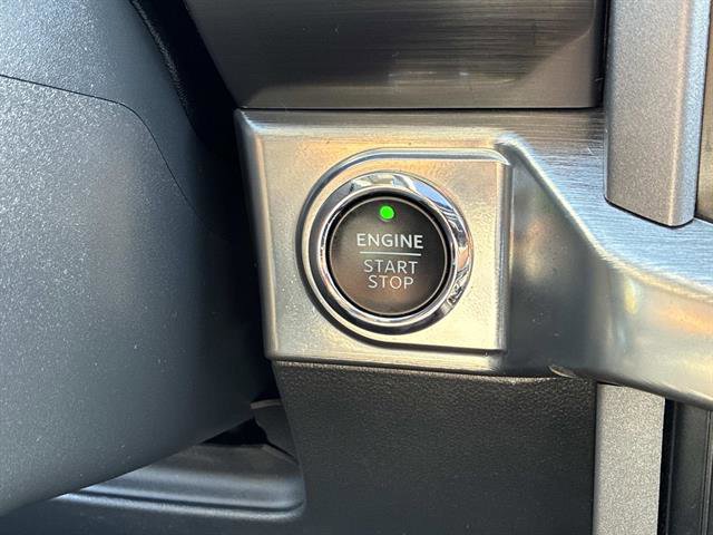 Certified 2023 Ford F150 Lariat w/ Equipment Group 502A High image 30