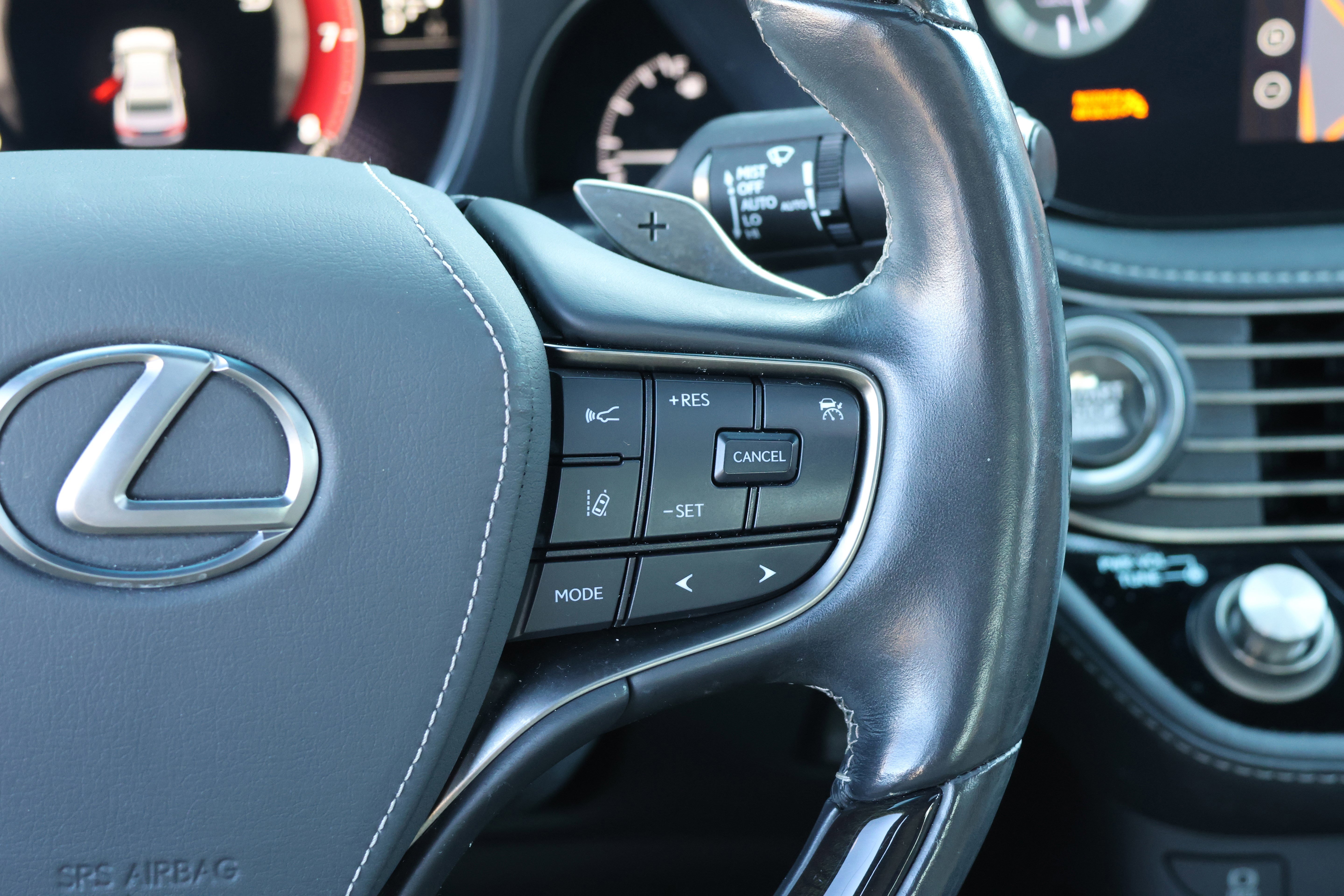 Used 2022 Lexus LS 500 500 image 21