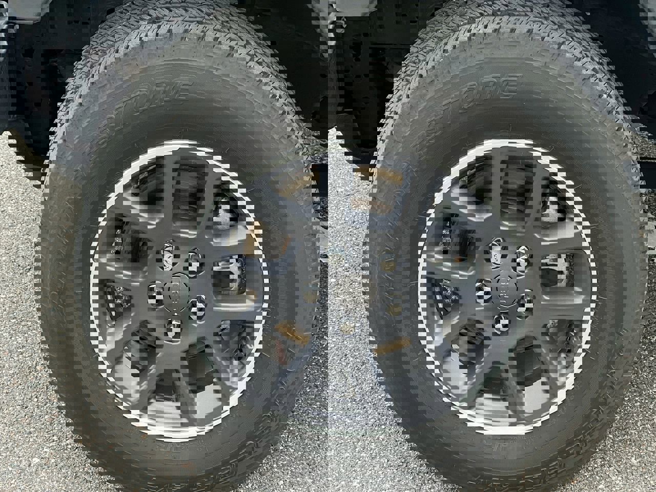 Used 2022 Jeep Gladiator Overland w/ Popular Equipment Package image 11