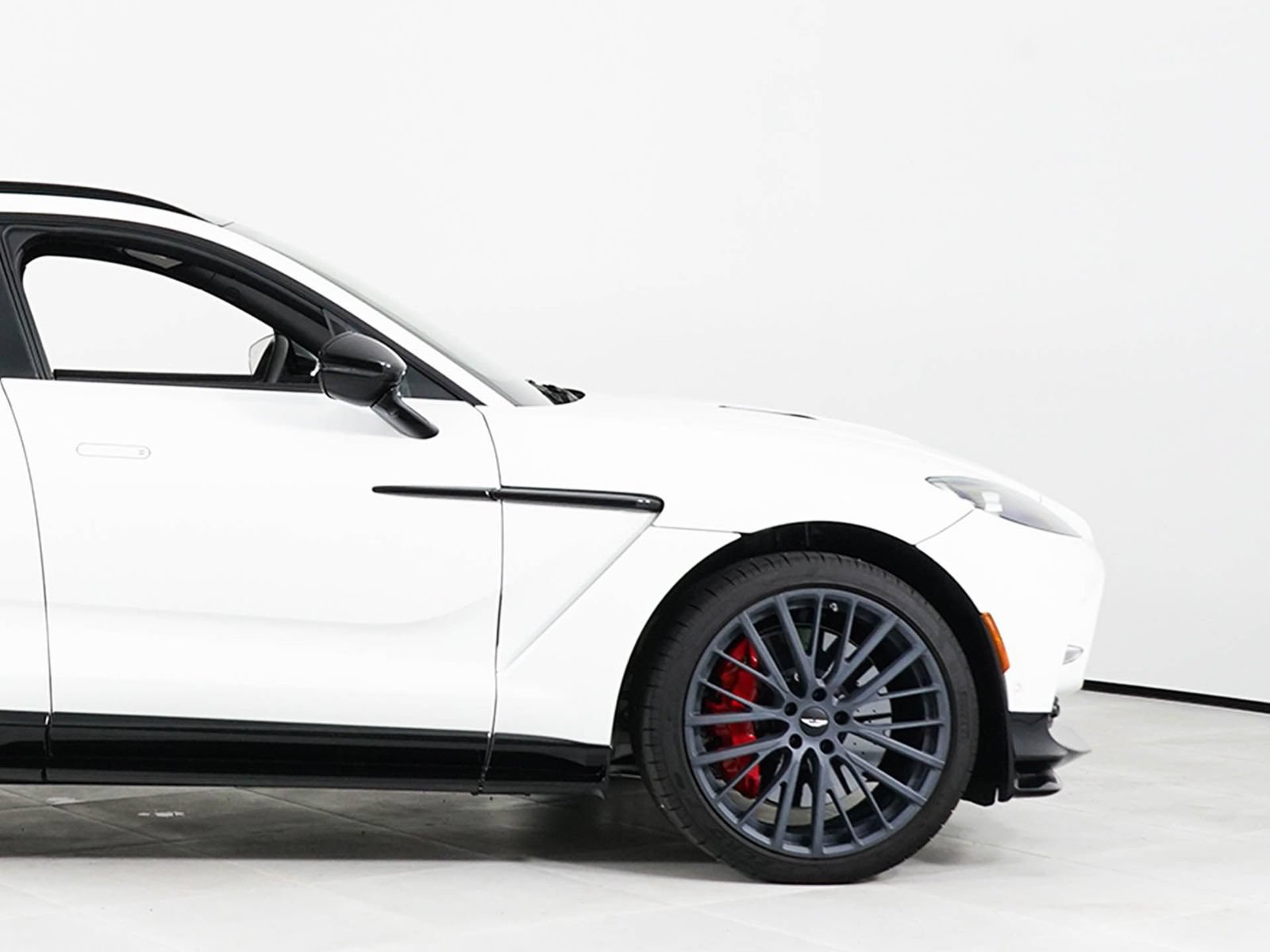 New 2026 Aston Martin DBX 707 AWD/4WD image 16