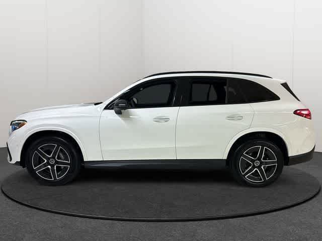 Used 2026 Mercedes-Benz GLC 300 4MATIC image 3