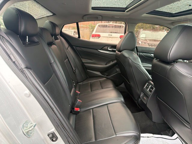 Used 2020 Nissan Maxima 3.5 SL w/ Floor Mat Group FWD image 27
