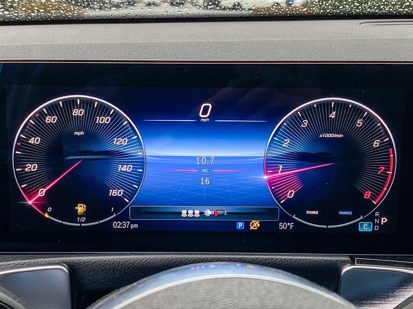 Used 2025 Mercedes-Benz GLB 250 4MATIC image 23