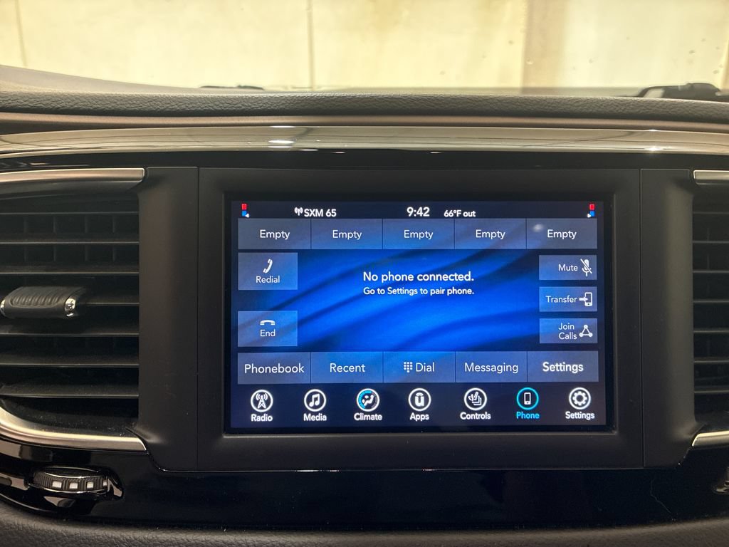 Used 2020 Chrysler Voyager LX w/ Cold Weather Group FWD image 15