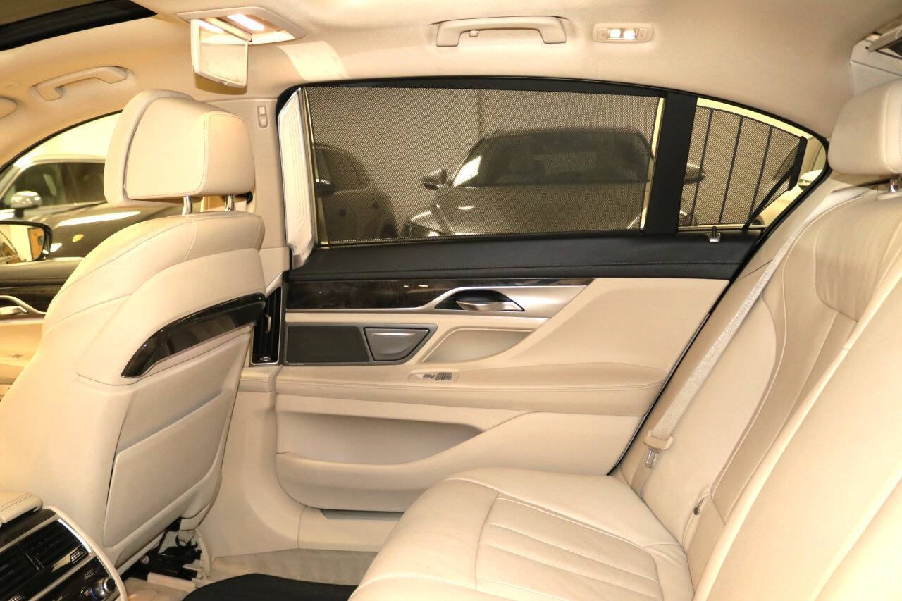 Used 2016 BMW 740i RWD image 82