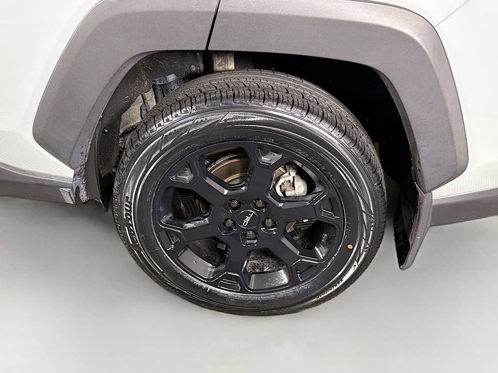 Certified 2020 Toyota RAV4 TRD Off-Road AWD/4WD image 36