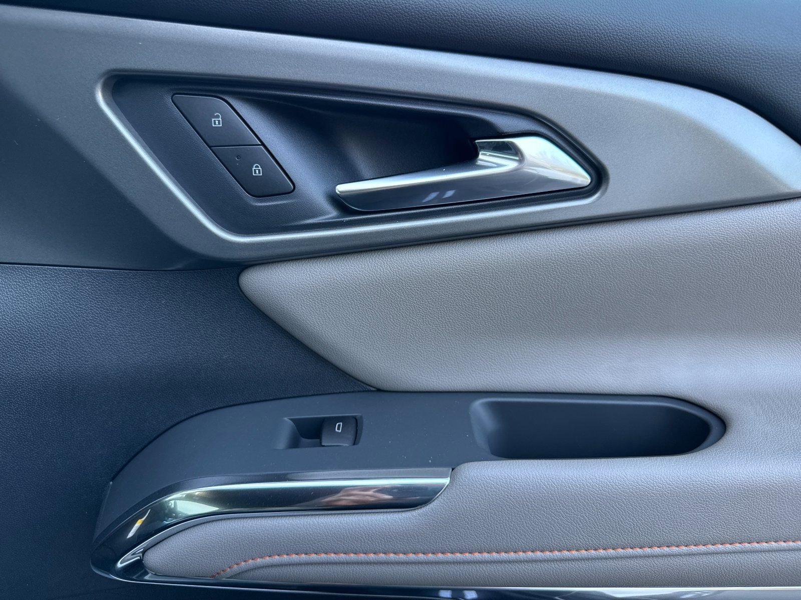 New 2026 Chevrolet Traverse LT w/ Driver Confidence Package image 20