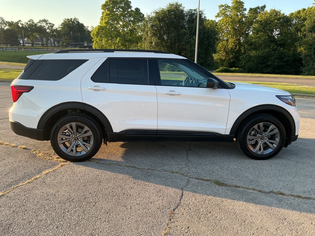 New 2026 Ford Explorer Active w/ Active Comfort Package AWD/4WD image 6