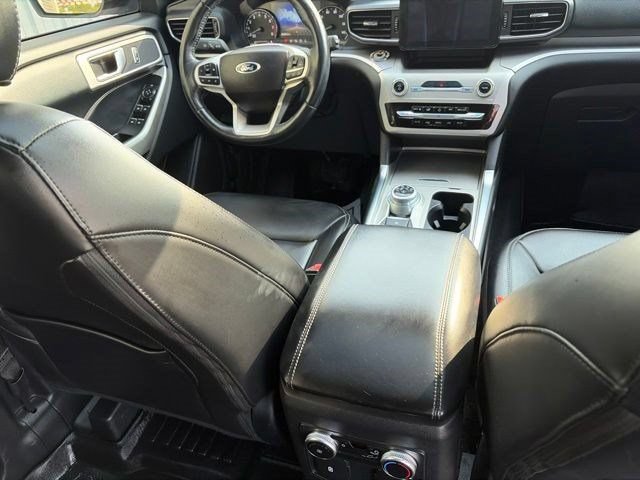 Used 2022 Ford Explorer XLT w/ Equipment Group 202A AWD/4WD image 41