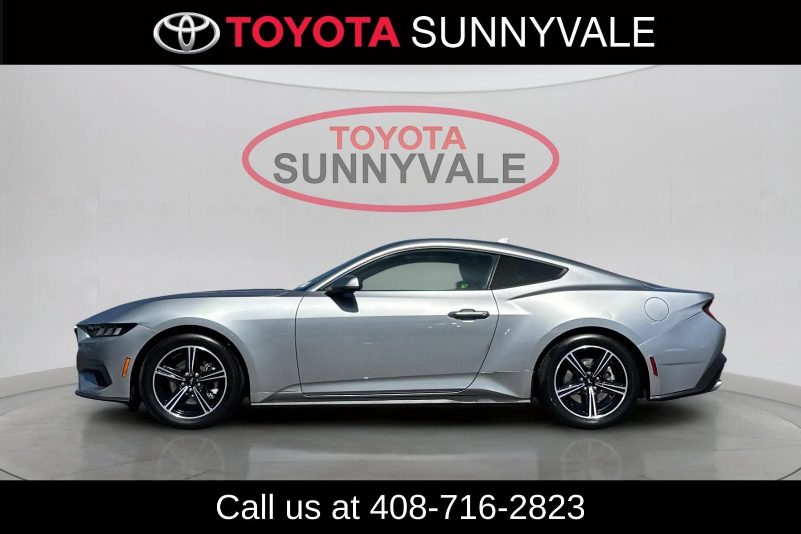 Used 2024 Ford Mustang Coupe RWD image 6