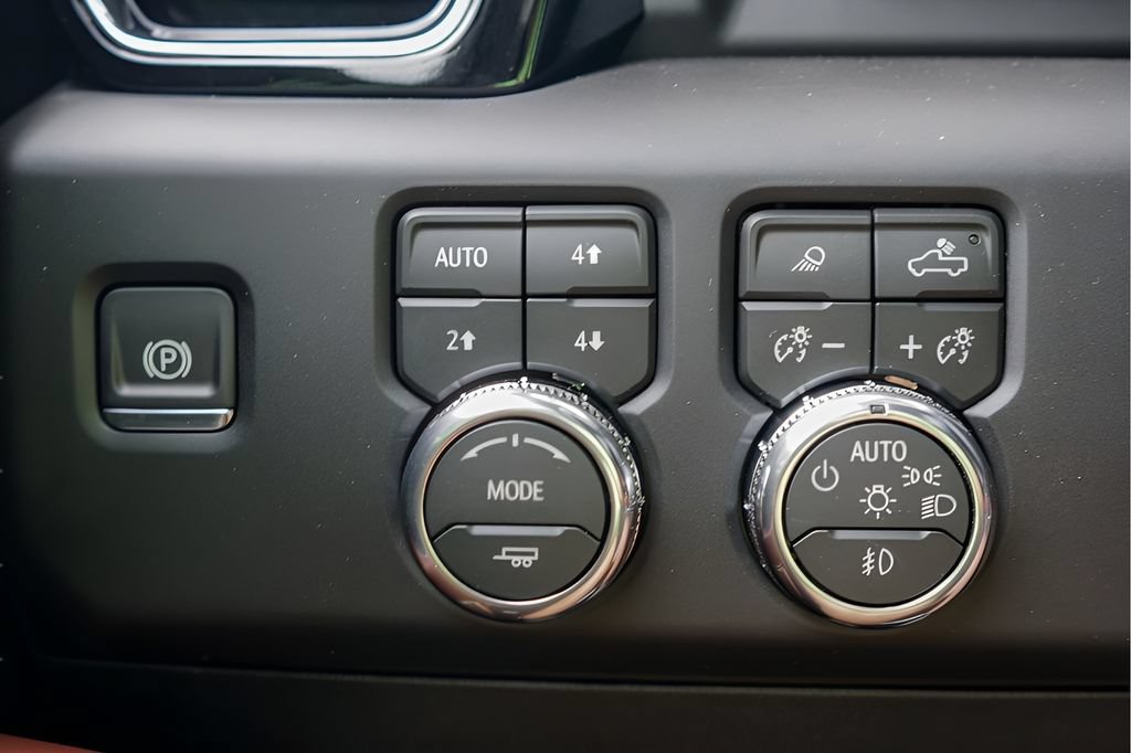 New 2026 GMC Sierra 2500 Denali Ultimate w/ Max Trailering Package AWD/4WD image 14