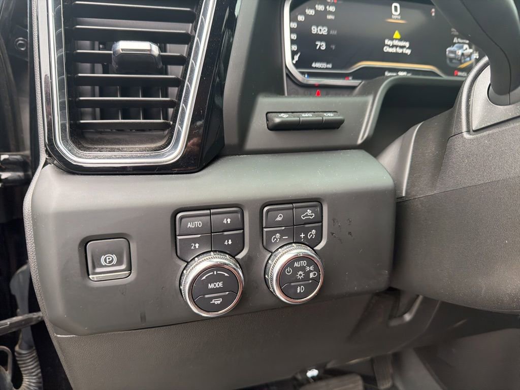 Used 2024 GMC Sierra 2500 Denali Ultimate w/ Max Trailering Package AWD/4WD image 16