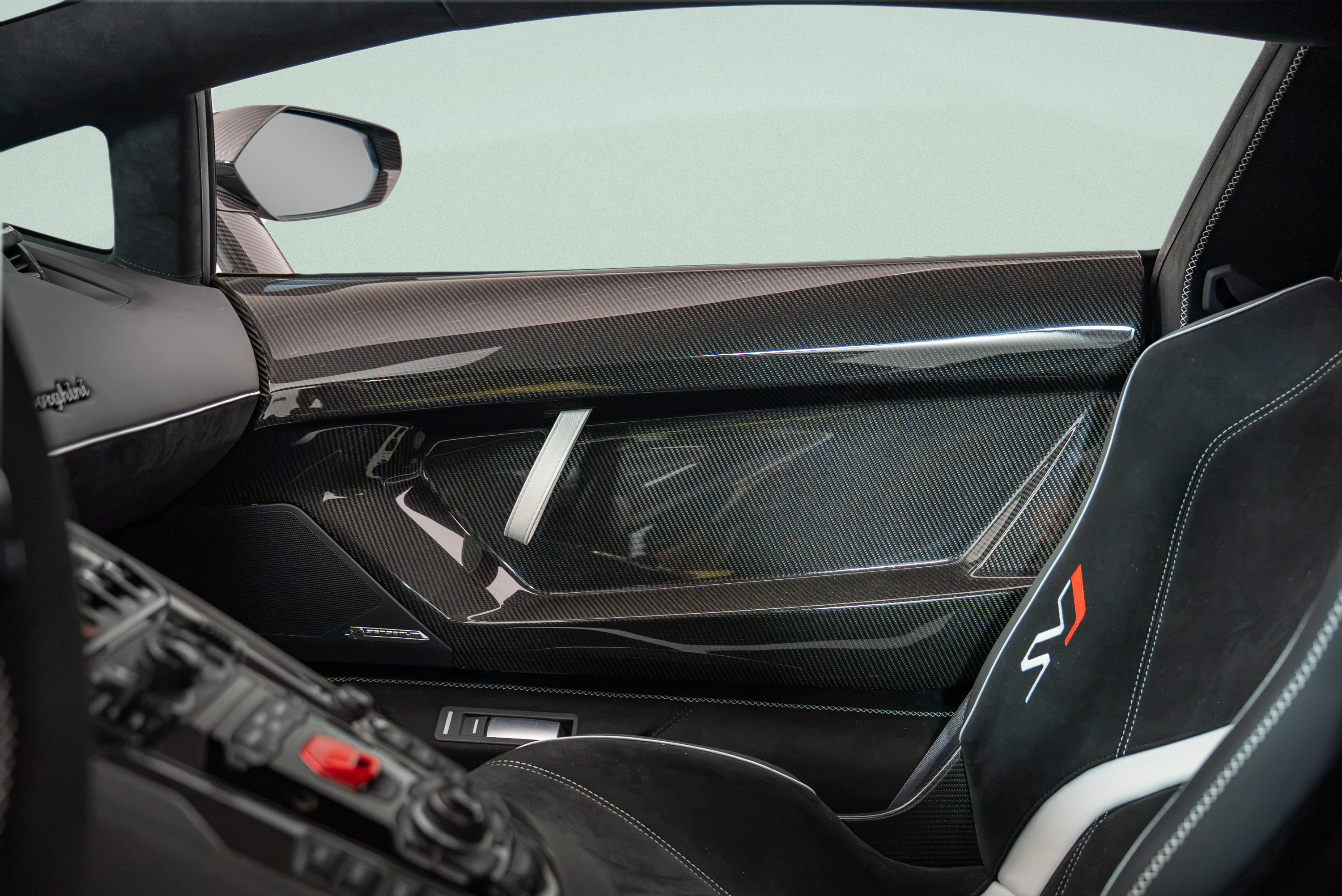 Used 2020 Lamborghini Aventador SVJ AWD/4WD image 18