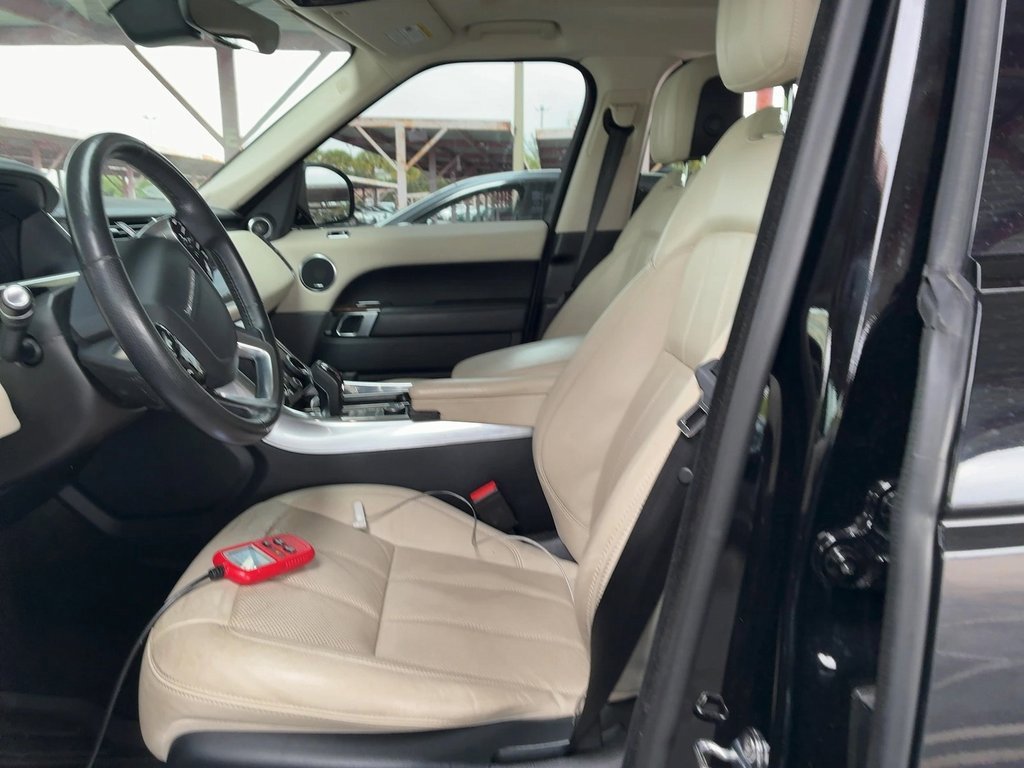 Used 2019 Land Rover Range Rover Sport HSE image 3