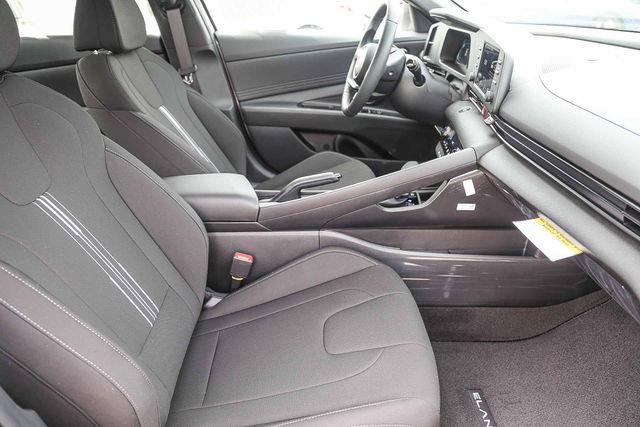 New 2026 Hyundai Elantra Sport FWD image 19