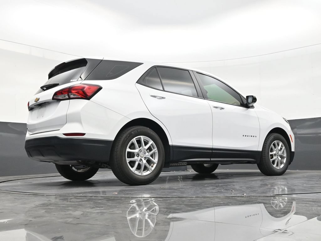 Used 2024 Chevrolet Equinox LS FWD image 21
