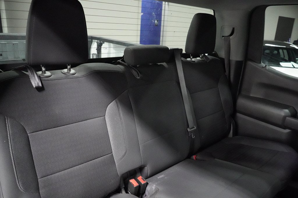 Used 2022 Chevrolet Silverado 1500 Custom w/ LPO, Blackout Package RWD image 18