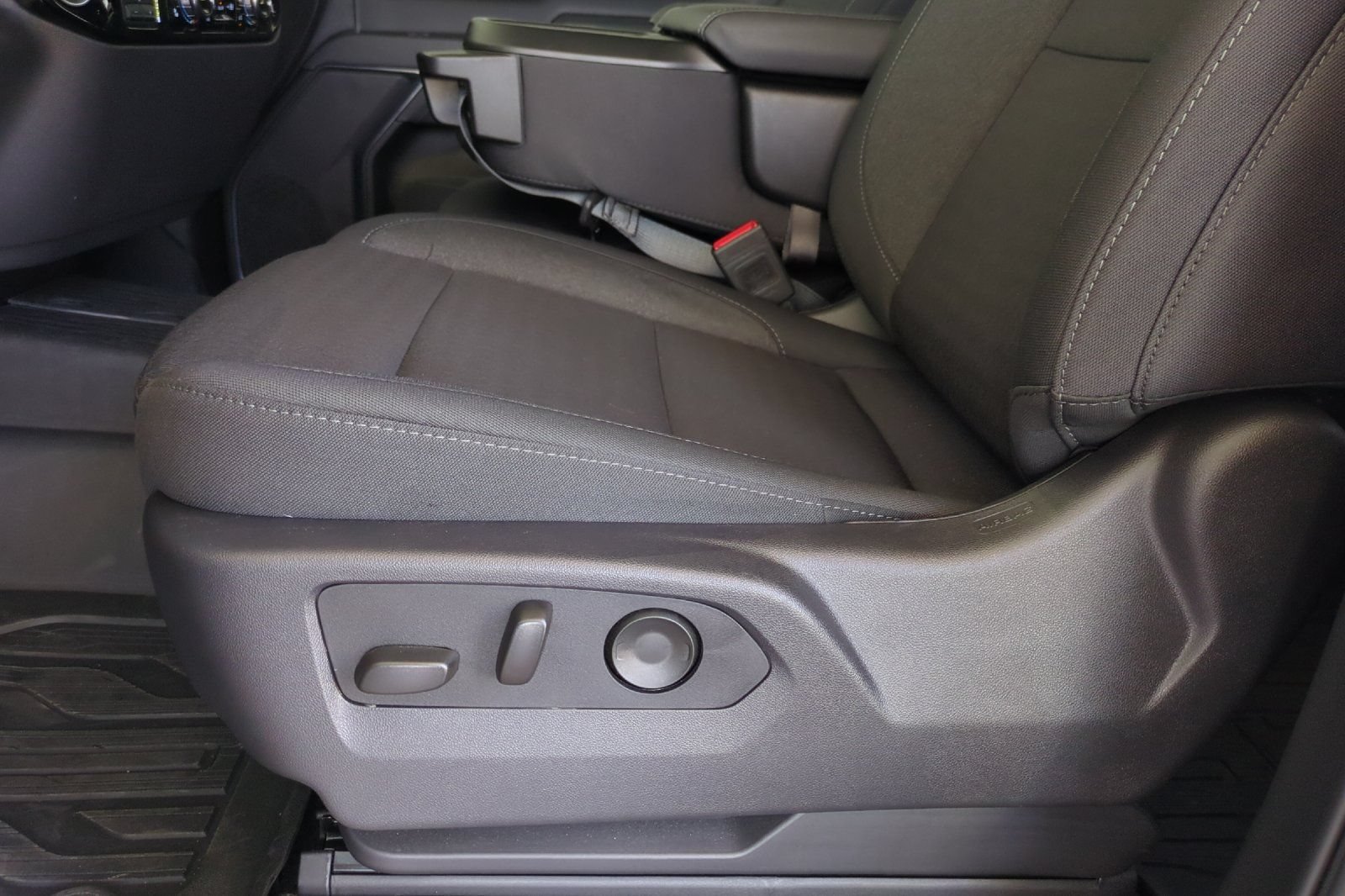 Used 2025 GMC Sierra 1500 Elevation AWD/4WD image 12