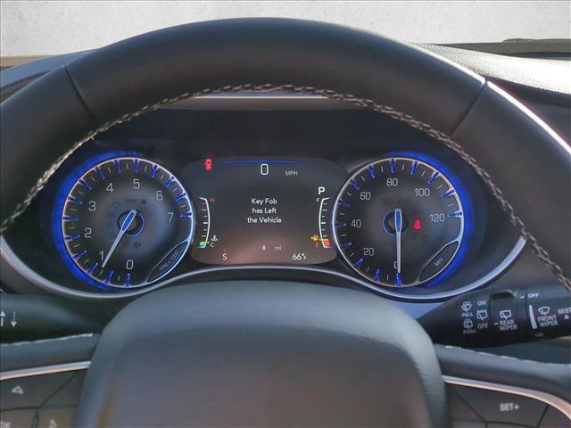 New 2026 Chrysler Pacifica Select image 11