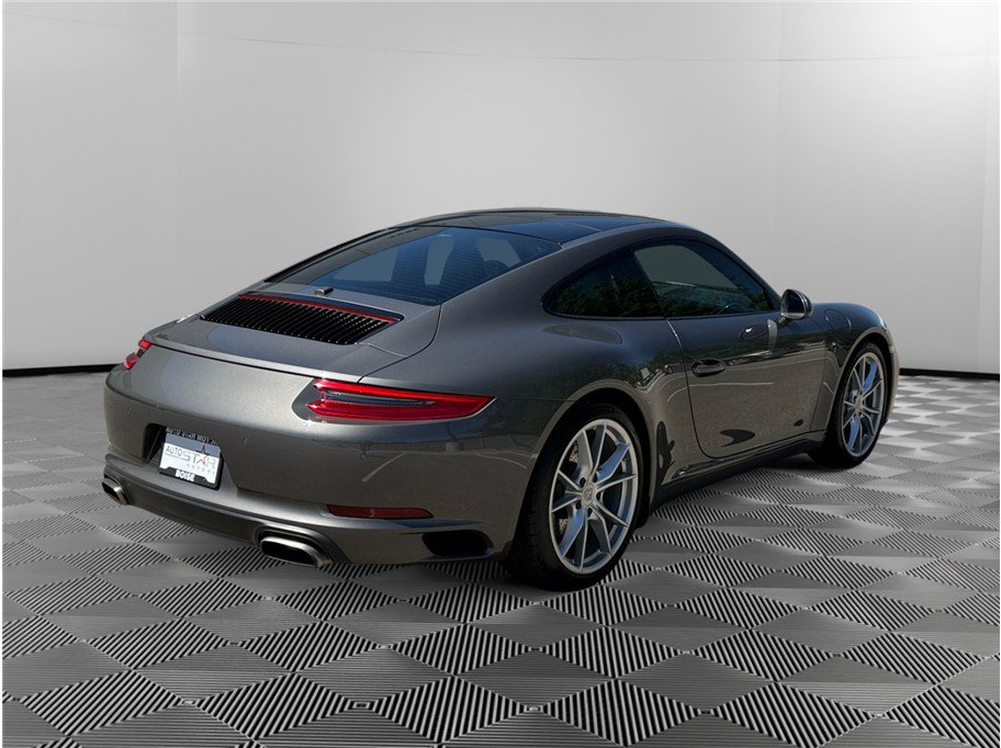 Used 2017 Porsche 911 Carrera RWD image 5