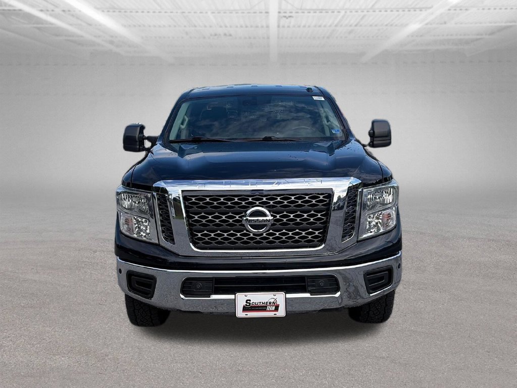 Used 2018 Nissan Titan SV w/ SV Convenience Package AWD/4WD image 9