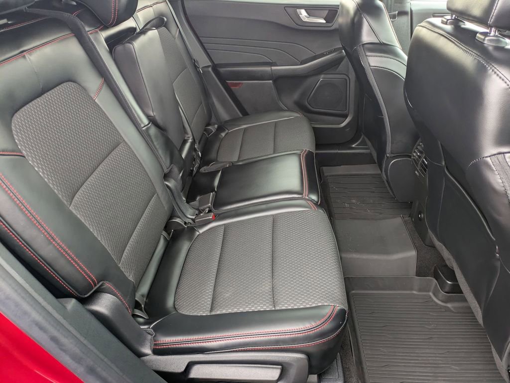 Used 2025 Ford Escape ST-Line Elite image 19