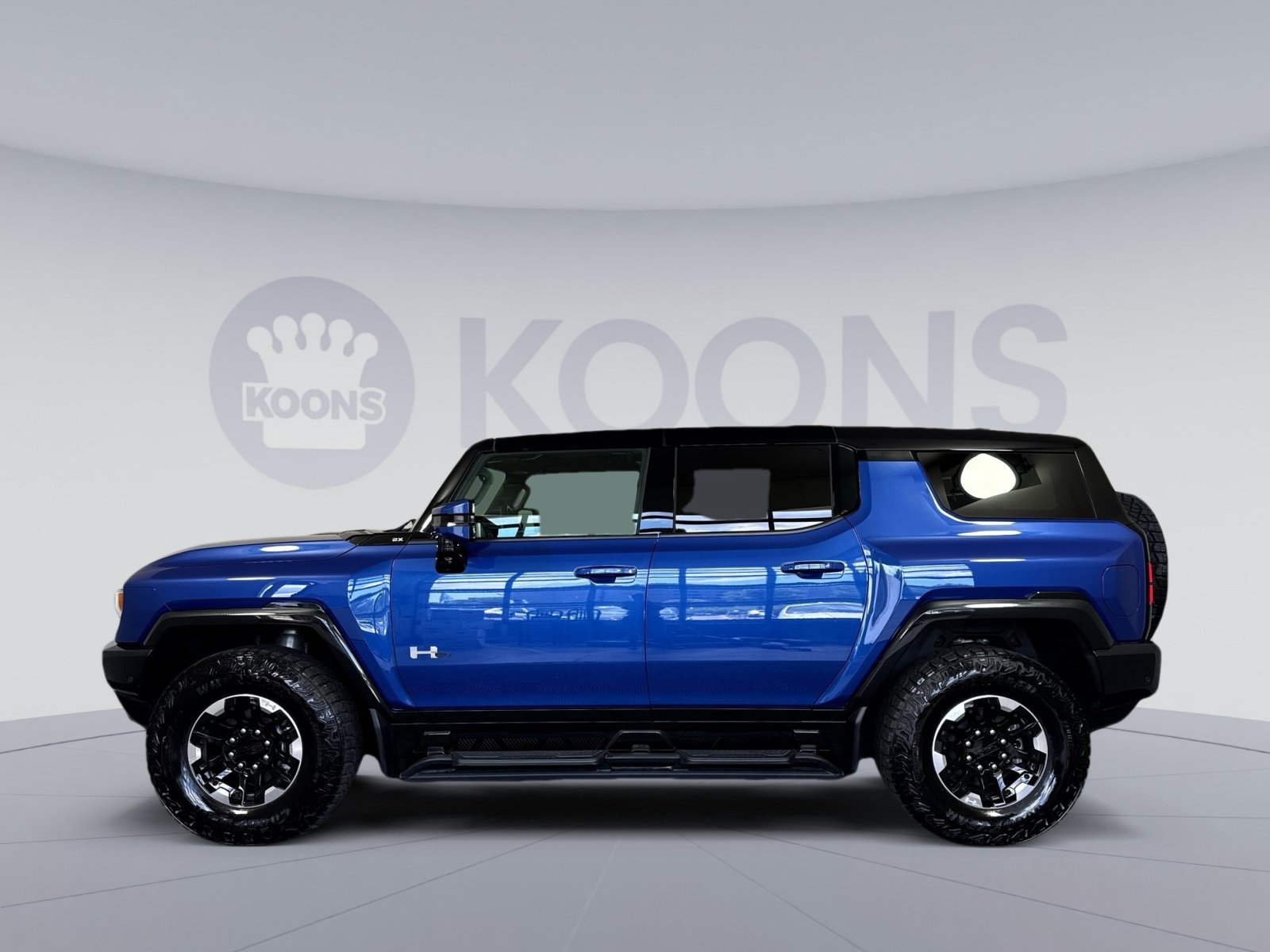 Used 2024 GMC Hummer EV 2X w/ Extreme Off-Road Package AWD/4WD image 2