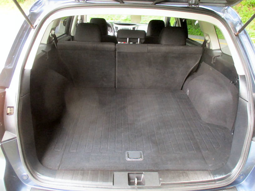 Used 2013 Subaru Outback 2.5i Premium w/ Popular Pkg 1A AWD/4WD image 9
