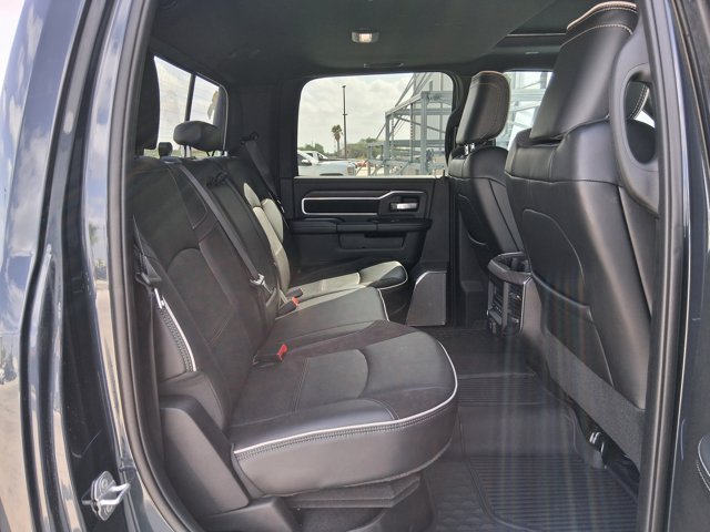 New 2026 RAM 3500 Laramie AWD/4WD image 23
