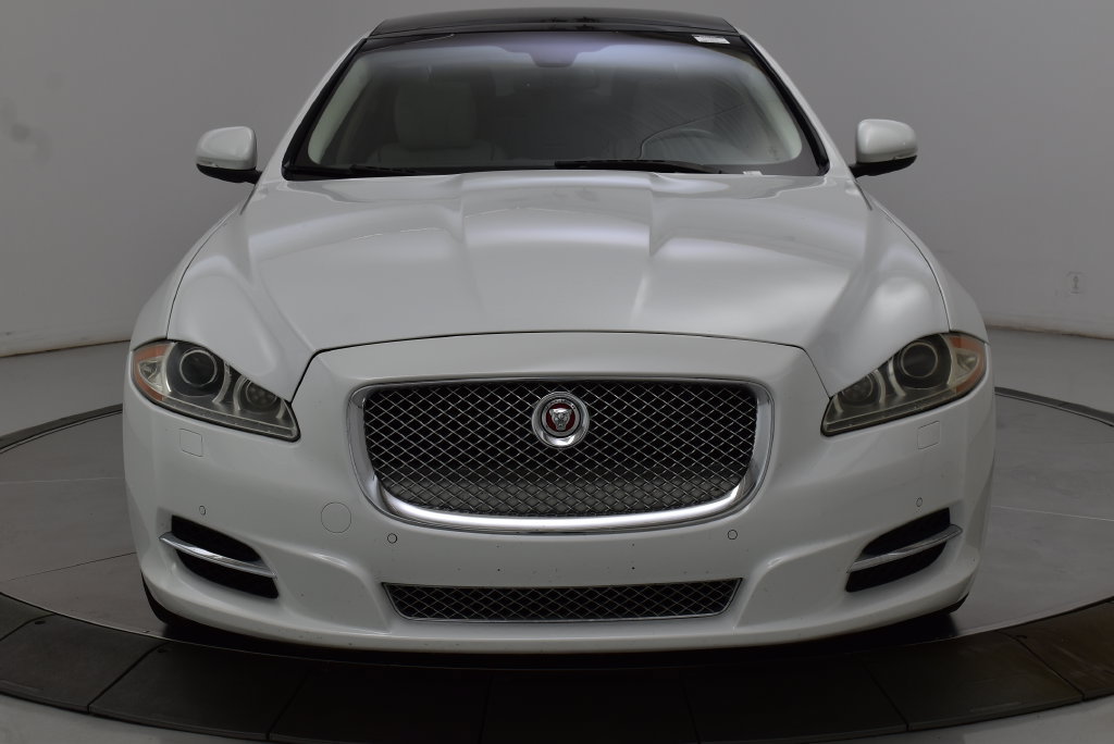 Used 2015 Jaguar XJ L Supercharged RWD image 14
