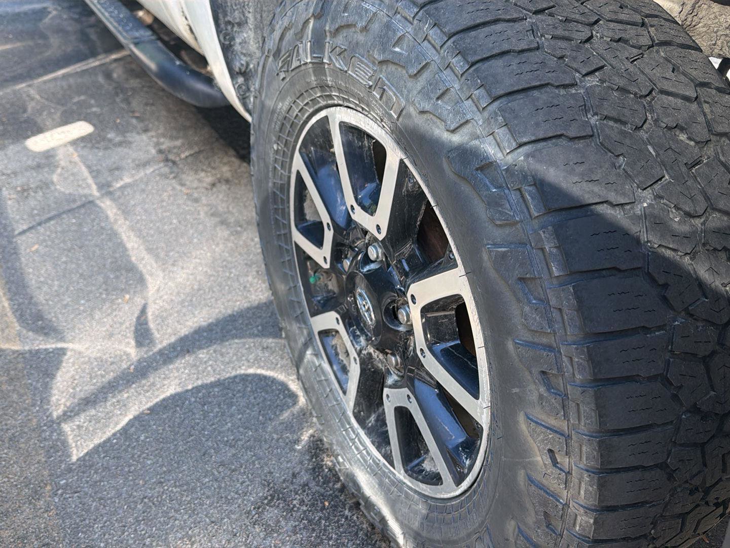 Used 2020 Toyota Tundra SR5 w/ TRD Off-Road Package AWD/4WD image 11