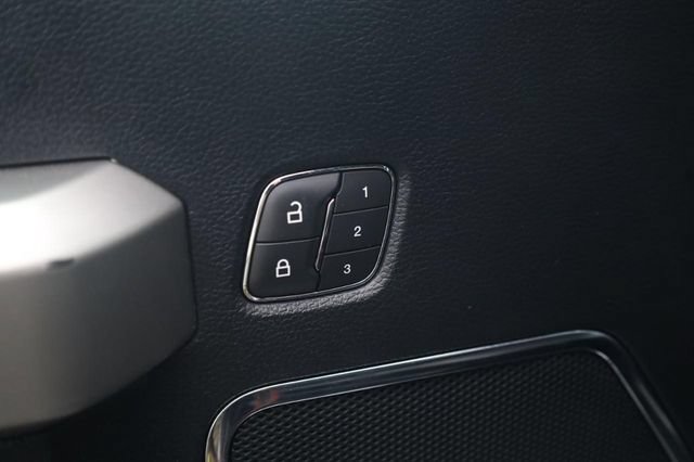 Used 2019 Ford F150 Lariat AWD/4WD image 13