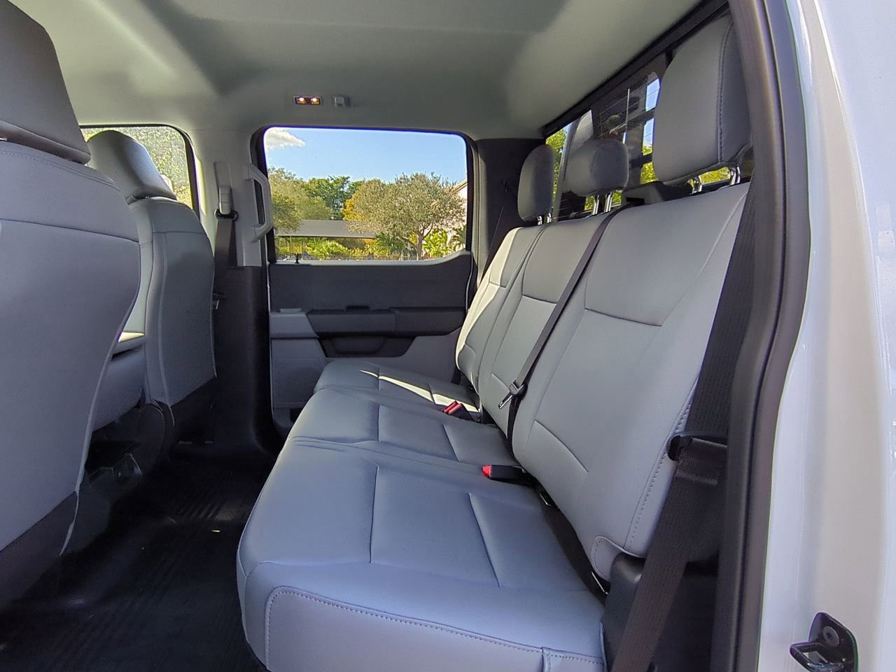 New 2026 Ford F550 4x4 Crew Cab image 14