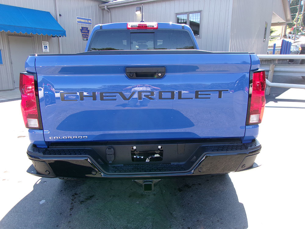 Used 2025 Chevrolet Colorado Trail Boss image 3