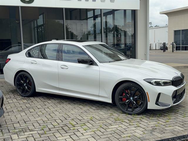 New 2026 BMW 330i xDrive Sedan w/ M Sport Package AWD/4WD image 2