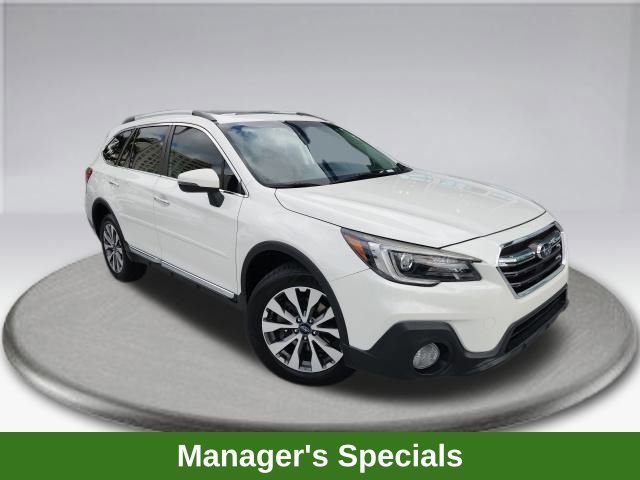 Used 2018 Subaru Outback 3.6R Touring image 2