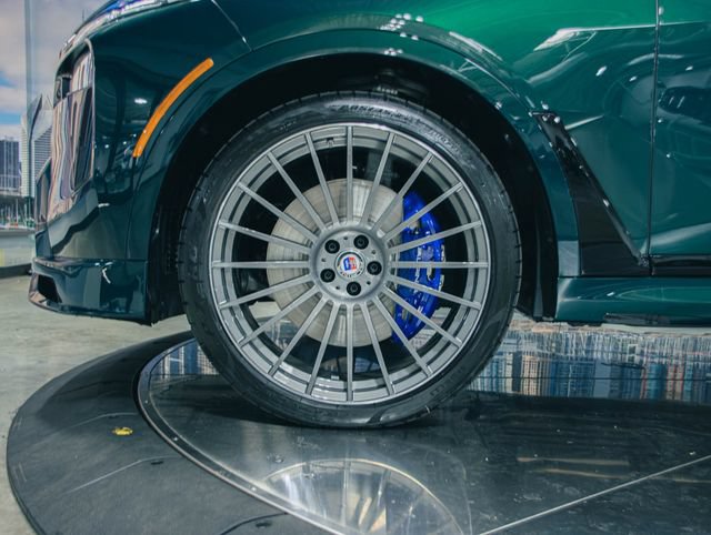 New 2026 BMW ALPINA XB7 AWD/4WD image 7