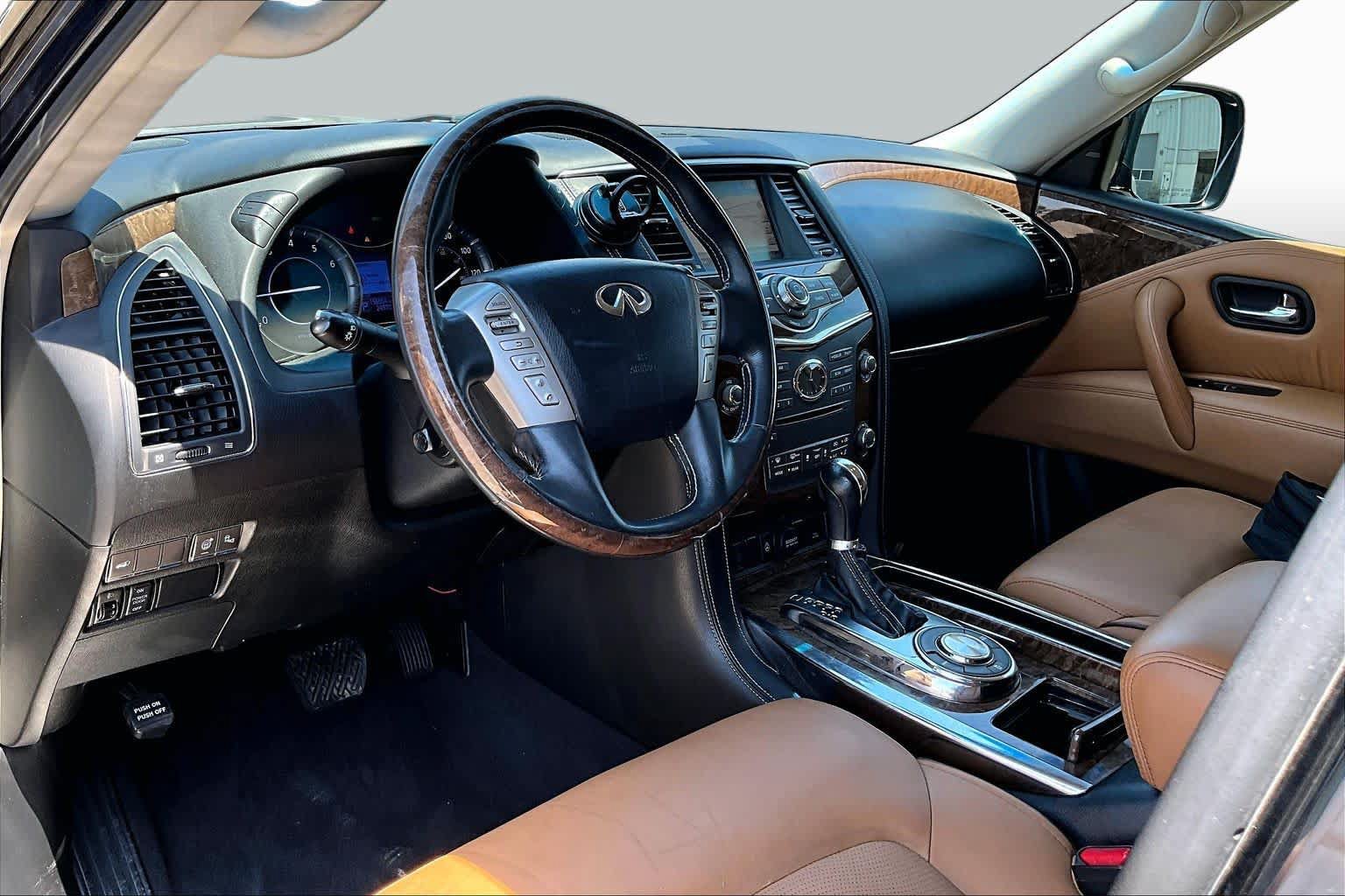 Used 2017 INFINITI QX80 Signature Edition RWD image 21