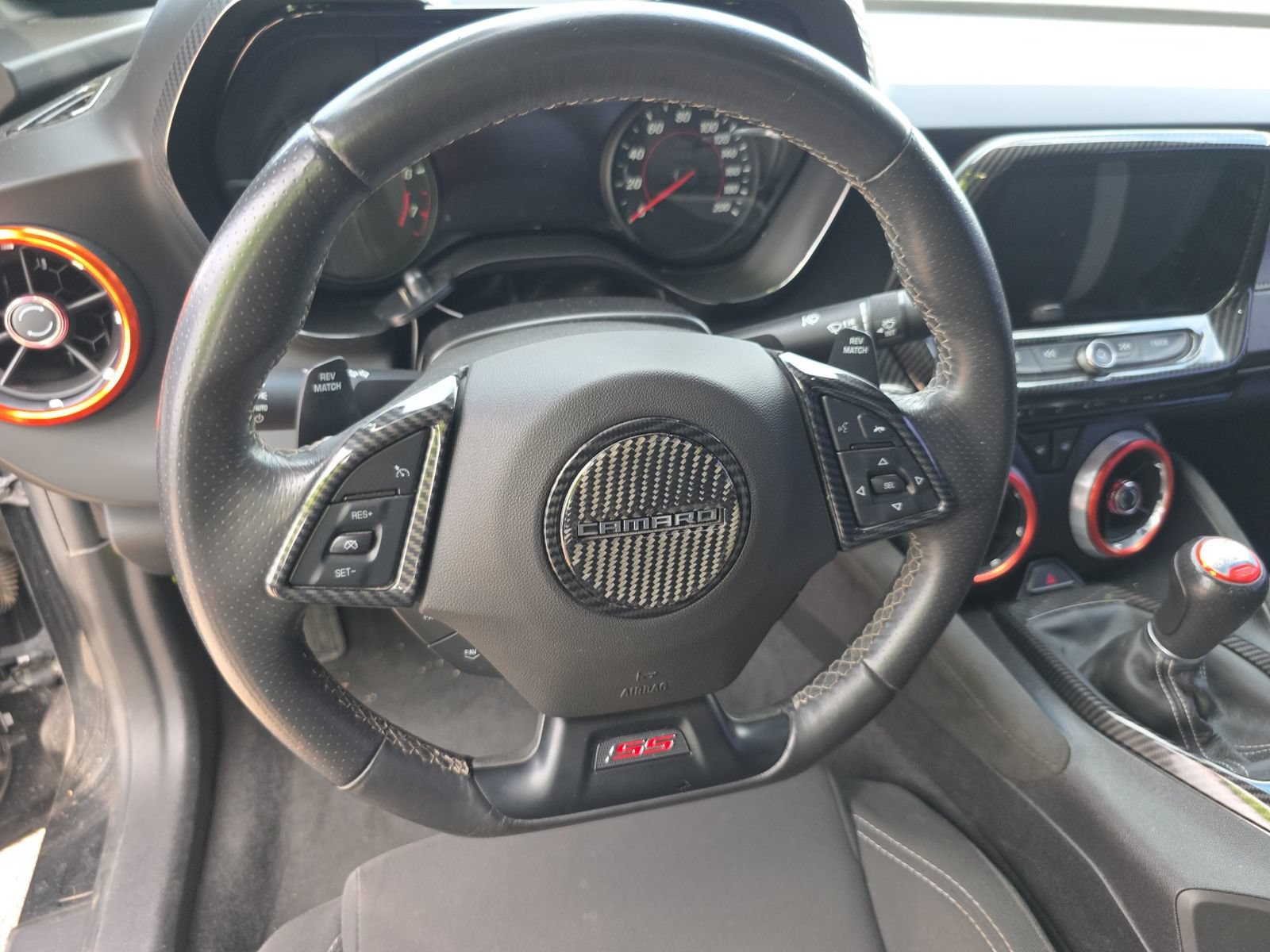 Used 2018 Chevrolet Camaro SS RWD image 14