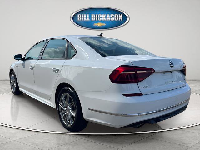 Used 2018 Volkswagen Passat 2.0T R-Line FWD image 5