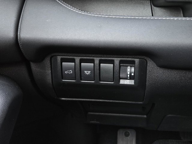 Used 2023 Subaru Ascent Limited w/ Technology Package AWD/4WD image 27