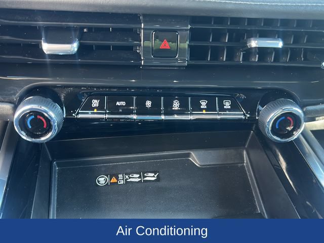 Used 2025 Chevrolet Tahoe Z71 AWD/4WD image 14