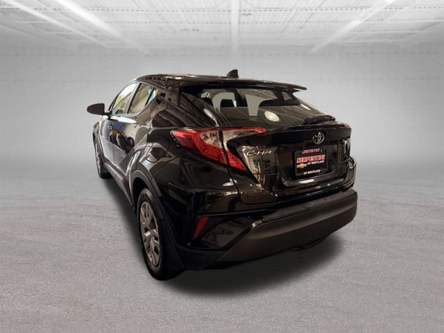 Used 2020 Toyota C-HR LE FWD image 5